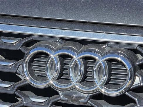 Certified 2023 Audi Q5 2.0T Premium w/ Convenience Package image 10