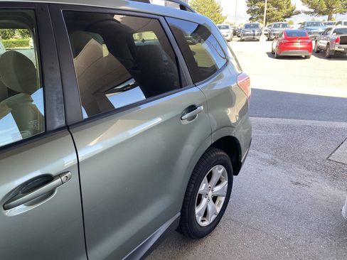 Used 2014 Subaru Forester 2.5i Premium w/ All-Weather Package AWD/4WD image 51