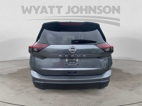 Used 2025 Nissan Rogue SV FWD image 7