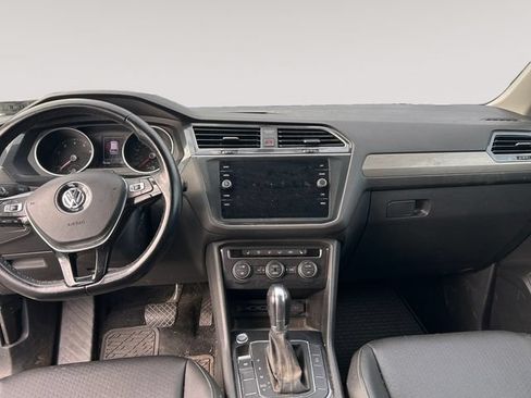 Used 2019 Volkswagen Tiguan SE AWD/4WD image 10
