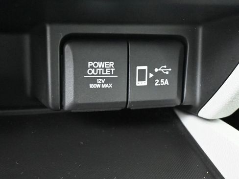 Used 2022 Honda Pilot Touring image 16