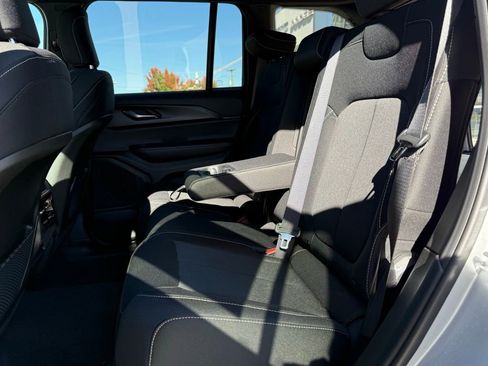 New 2025 Jeep Grand Cherokee Laredo X w/ Luxury Tech Group I image 25