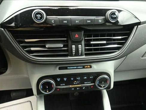 Certified 2024 Ford Escape Active AWD/4WD image 17