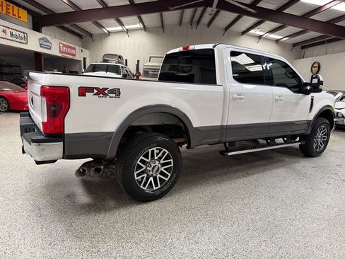 Used 2017 Ford F250 Lariat w/ Lariat Value Package AWD/4WD image 8