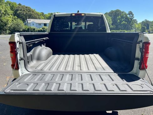 Certified 2025 RAM 1500 Big Horn AWD/4WD image 9