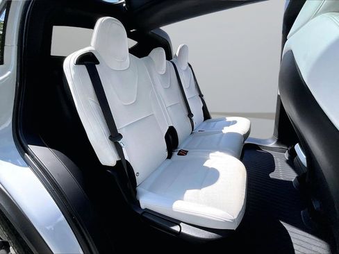 Used 2023 Tesla Model X AWD/4WD image 25