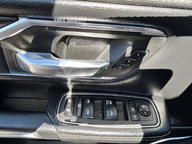 Used 2024 RAM 1500 Laramie RWD image 21