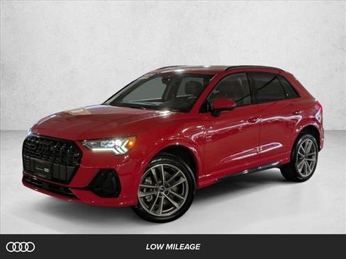 Certified 2025 Audi Q3 2.0T Premium image 1