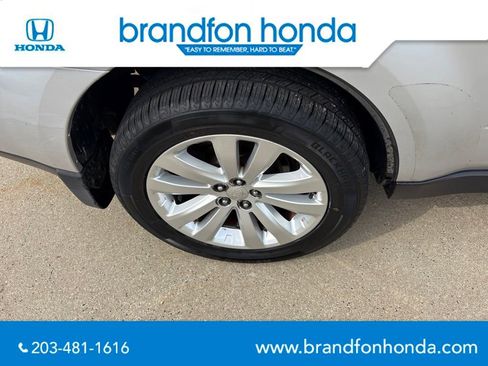 Used 2011 Subaru Forester 2.5X Premium AWD/4WD image 33