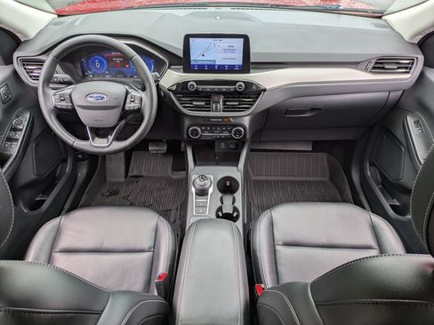 Used 2022 Ford Escape SEL w/ Technology Package AWD/4WD image 17