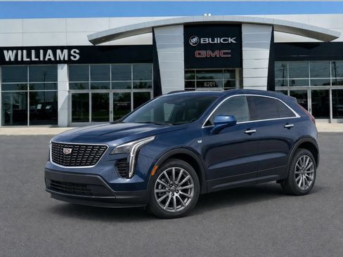 Used 2019 Cadillac XT4 Luxury w/ Cold Weather Package FWD image 2