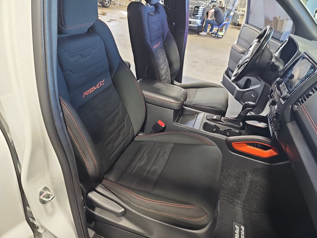Certified 2023 Nissan Frontier PRO-4X w/ Pro Convenience Package AWD/4WD image 10