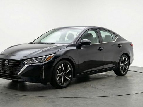 Used 2025 Nissan Sentra SV FWD image 3
