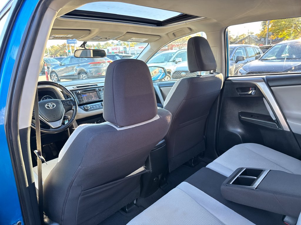 Used 2016 Toyota RAV4 XLE AWD/4WD image 39