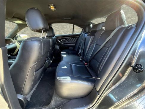 Used 2018 Ford Taurus Limited image 19