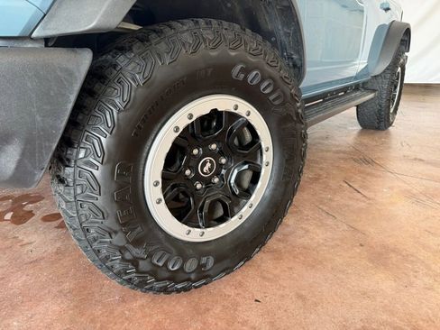 Used 2023 Ford Bronco Outer Banks w/ Sasquatch Package AWD/4WD image 19