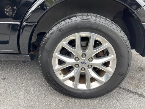 Used 2017 Ford Expedition Limited w/ Equipment Group 301A image 11