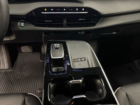 New 2026 Buick Enclave Sport Touring w/ Power Package image 27