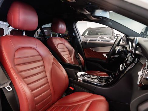 Used 2018 Mercedes-Benz C 300 C 300 image 10