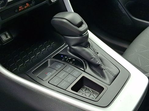 Certified 2024 Toyota RAV4 XLE AWD/4WD image 19