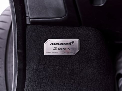 Used 2019 McLaren Senna RWD image 84