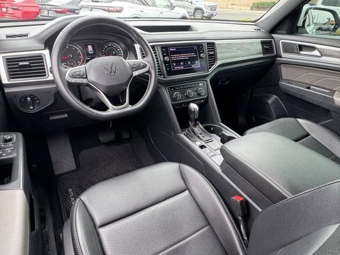 Used 2021 Volkswagen Atlas Cross Sport SE w/ Panoramic Sunroof Package image 20