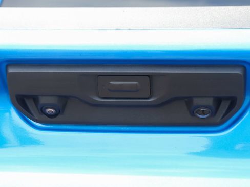 Used 2025 Chevrolet Silverado 1500 Custom w/ Turbomax Blackout Package AWD/4WD image 39