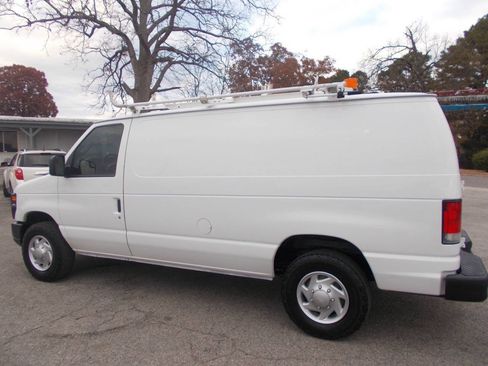 Used 2014 Ford E-250 and Econoline 250 w/ Power Group image 15