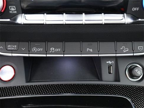 Used 2024 Audi SQ5 Premium Plus image 24