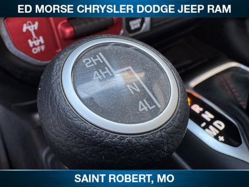 Used 2020 Jeep Gladiator Rubicon w/ Cold Weather Group AWD/4WD image 23
