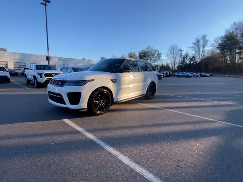 Used 2020 Land Rover Range Rover Sport SVR image 10