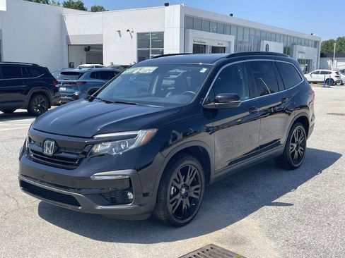 Used 2021 Honda Pilot Special Edition image 3