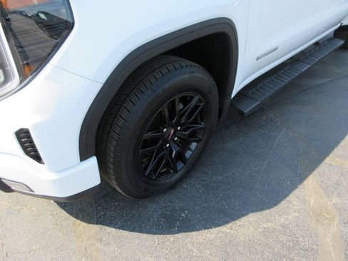 Certified 2025 GMC Sierra 1500 Elevation AWD/4WD image 13