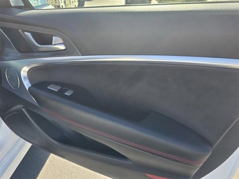 Used 2025 Genesis G70 3.3T Advanced image 27