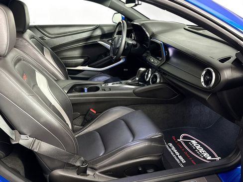 Used 2018 Chevrolet Camaro SS RWD image 29