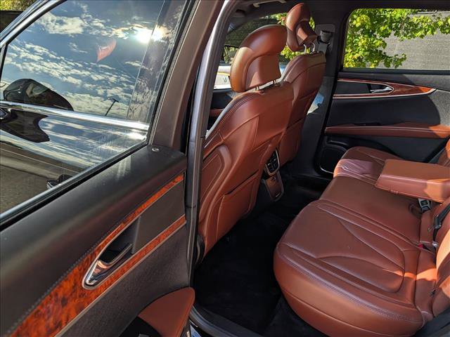 Used 2016 Lincoln MKX Reserve w/ Climate Package FWD image 24