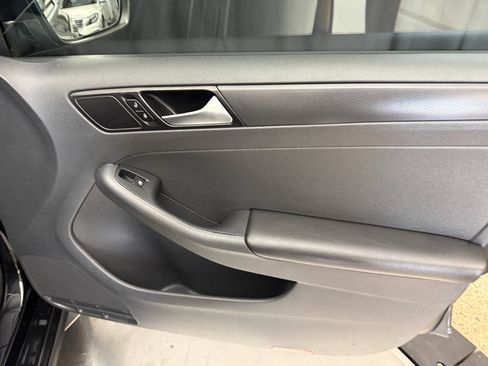 Used 2016 Volkswagen Jetta S FWD image 23