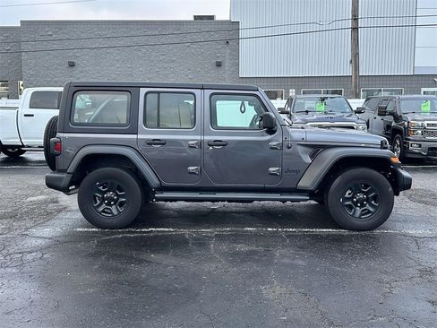 Used 2022 Jeep Wrangler Unlimited Sport image 2