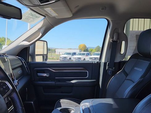 Used 2024 RAM 2500 Laramie image 17