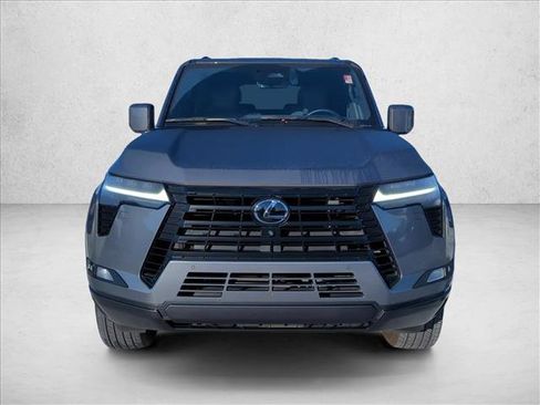 Used 2024 Lexus GX 550 image 2