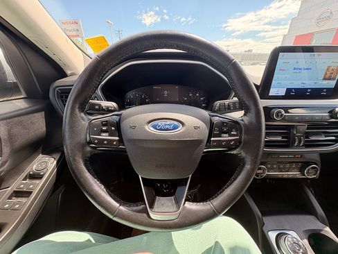 Used 2021 Ford Escape SE w/ Convenience Package AWD/4WD image 18