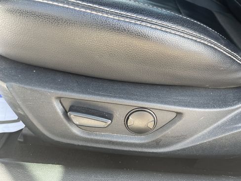 Used 2022 Ford Mustang Premium image 37