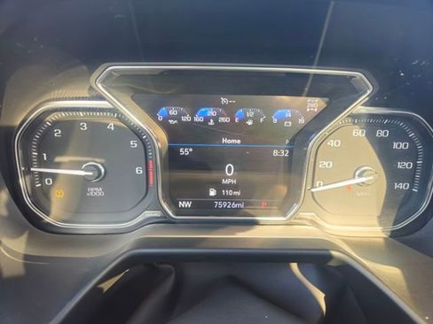 Used 2021 GMC Yukon SLT w/ SLT Premium Package image 15