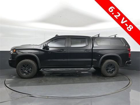 Used 2024 Chevrolet Silverado 1500 ZR2 w/ Technology Package image 2