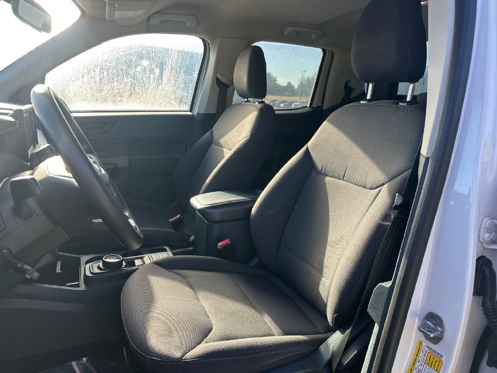 Used 2022 Ford Maverick XL FWD image 3