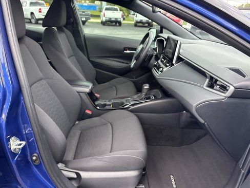 Used 2025 Toyota Corolla SE FWD image 6