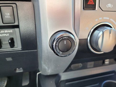 Certified 2019 Toyota Tundra SR5 image 28