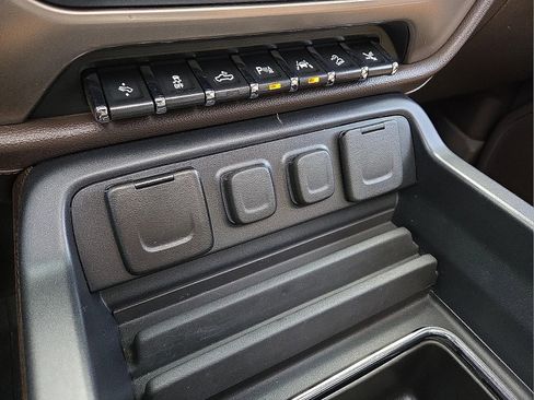 Certified 2018 GMC Sierra 1500 Denali w/ Denali Ultimate Package image 22