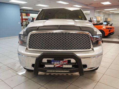 Used 2012 RAM 1500 Classic SLT w/ Remote Start & Security Group AWD/4WD image 14