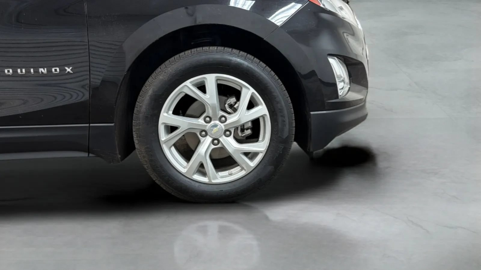 Used 2018 Chevrolet Equinox Premier FWD image 24